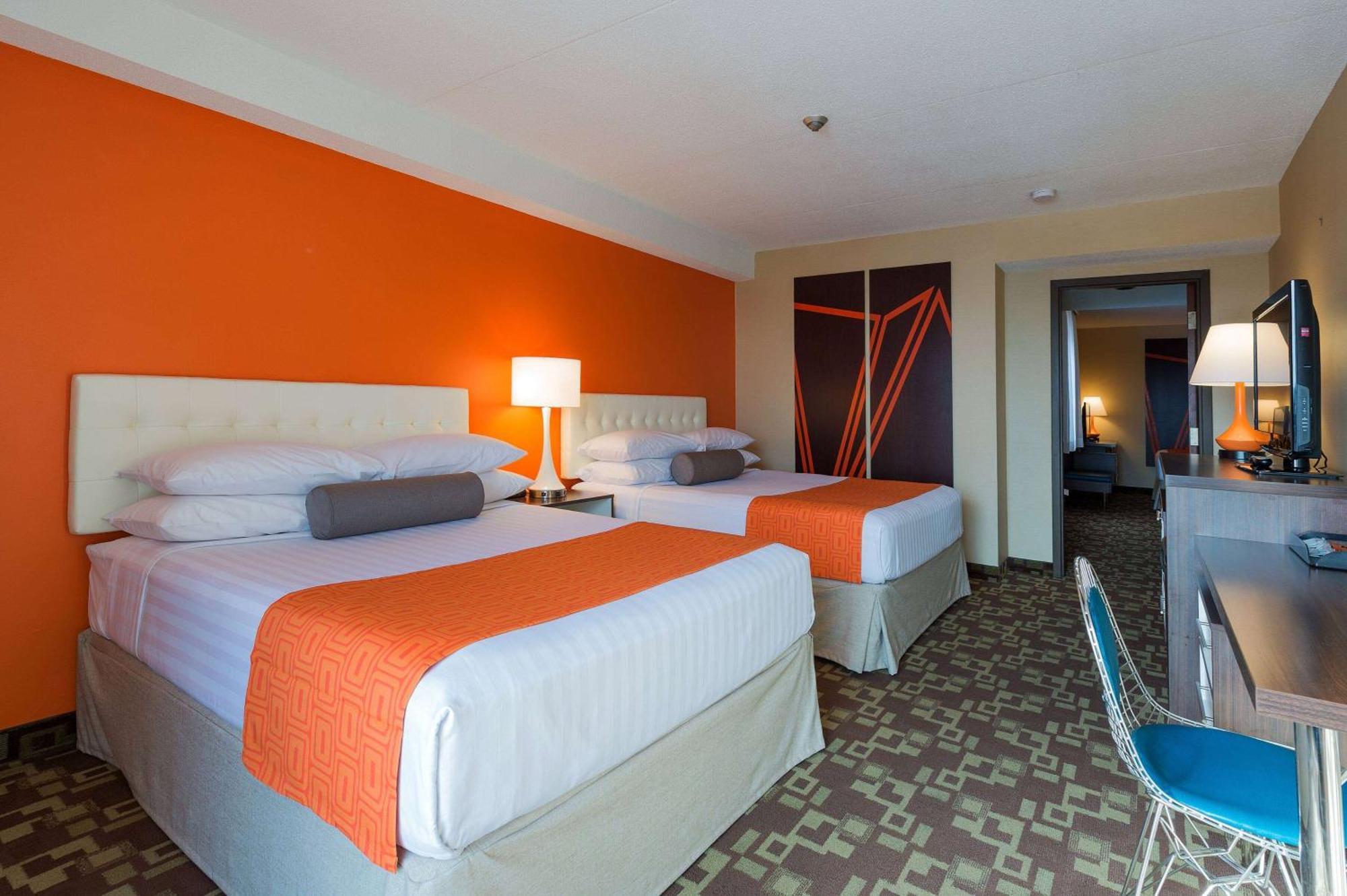 Howard Johnson Plaza By Wyndham By The Falls Niagara Falls Exteriör bild