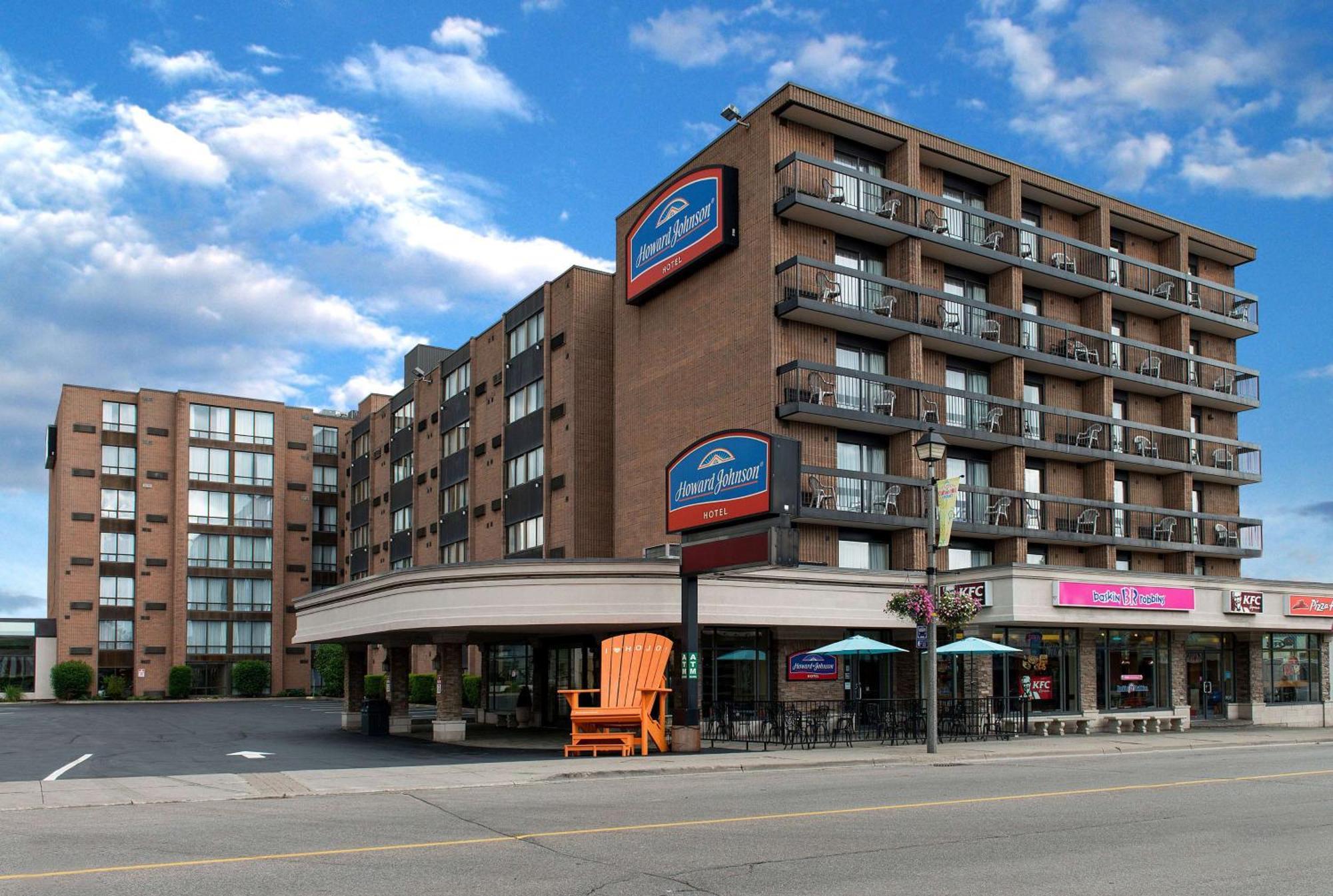 Howard Johnson Plaza By Wyndham By The Falls Niagara Falls Exteriör bild
