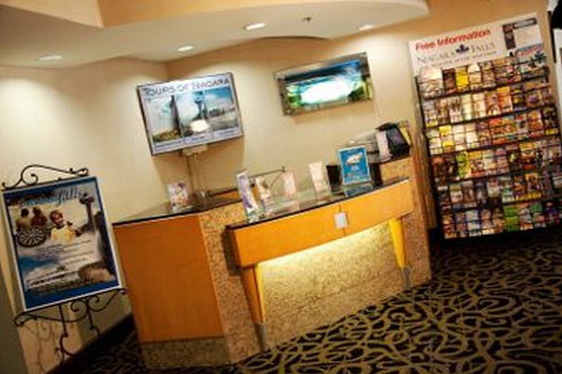 Howard Johnson Plaza By Wyndham By The Falls Niagara Falls Exteriör bild