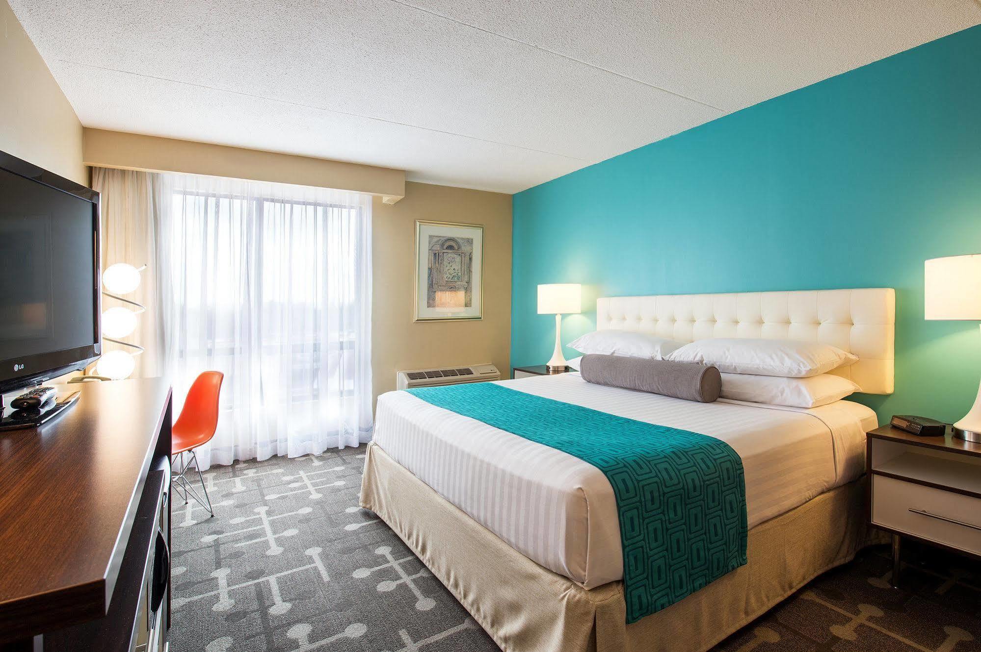 Howard Johnson Plaza By Wyndham By The Falls Niagara Falls Exteriör bild